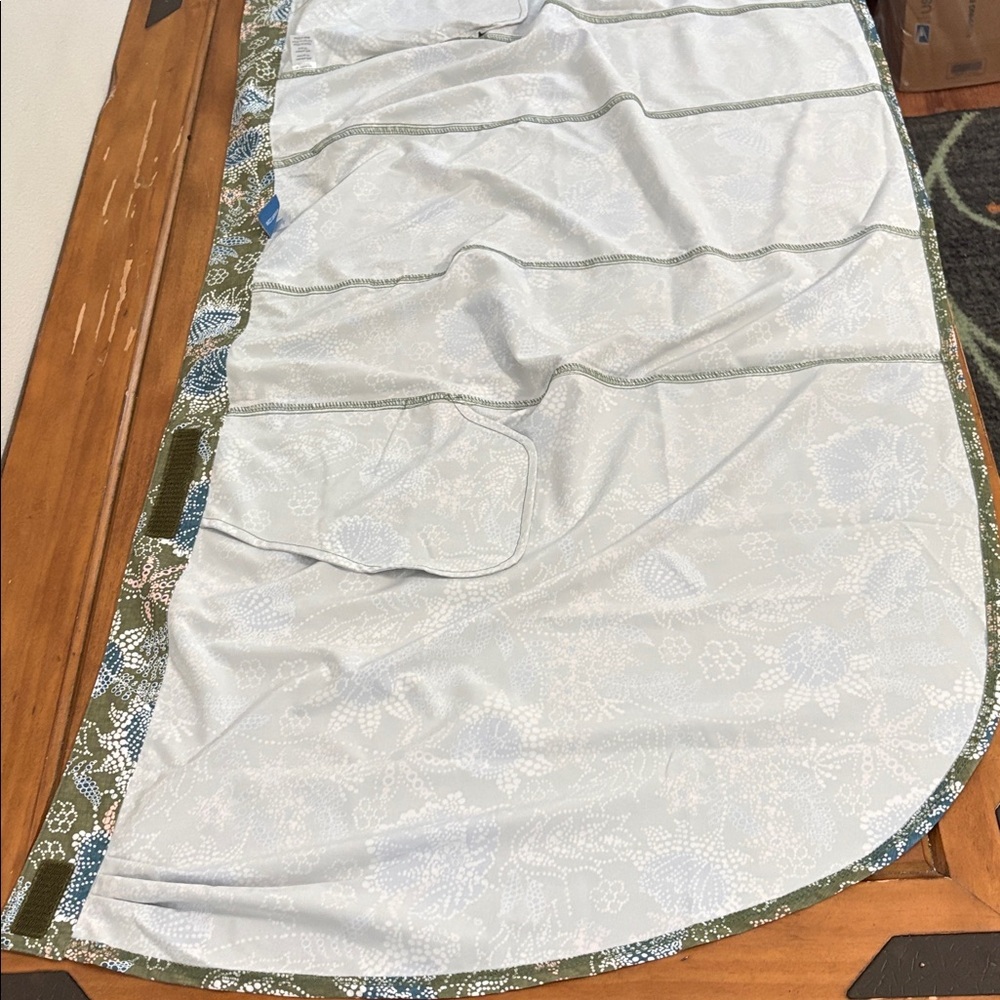 Ripskirt Hawaii Olive Floral Wrap Skirt Size Large - Picture 10 of 11